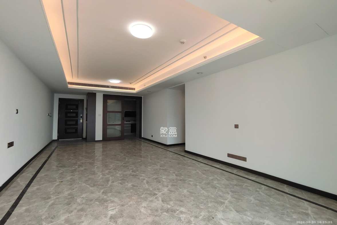 绿地长沙城际空间站（绿地新里佳苑）  3室2厅2卫    3000.0元/月室内图