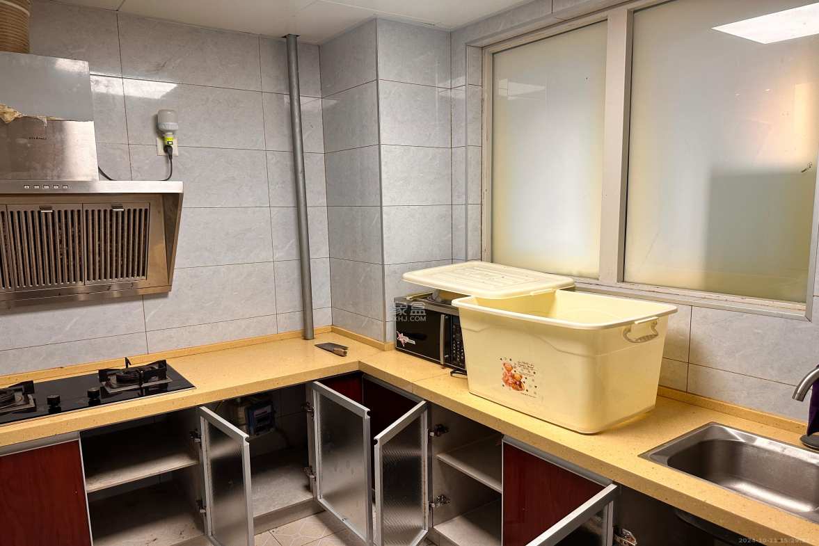 万达华府  4室2厅2卫   2300.00元/月室内图