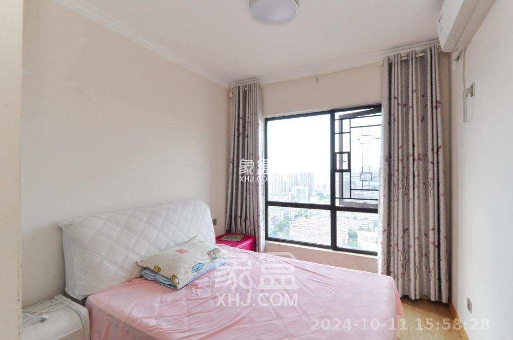 达美D6区  4室2厅2卫    3400.0元/月 达美D6区  4室2厅2卫    3400.0元/月室内图