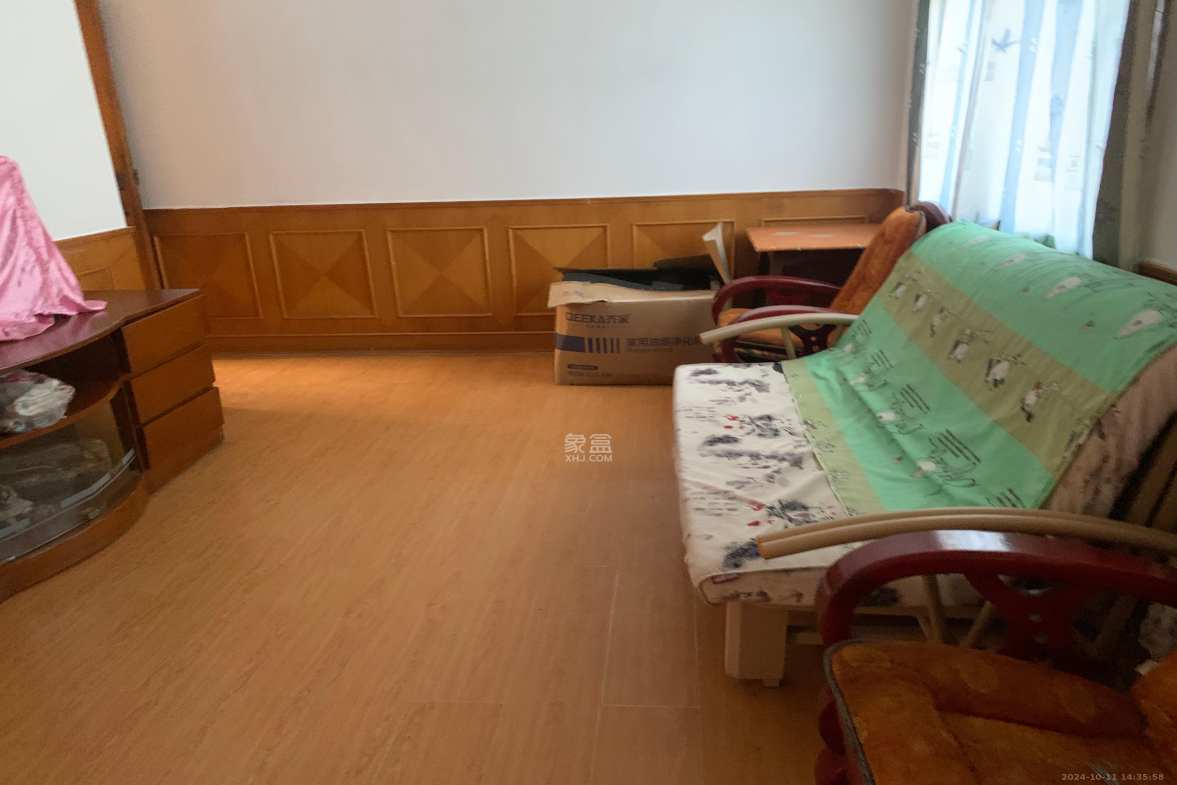 果茶巷  2室1厅1卫   1800.00元/月室内图