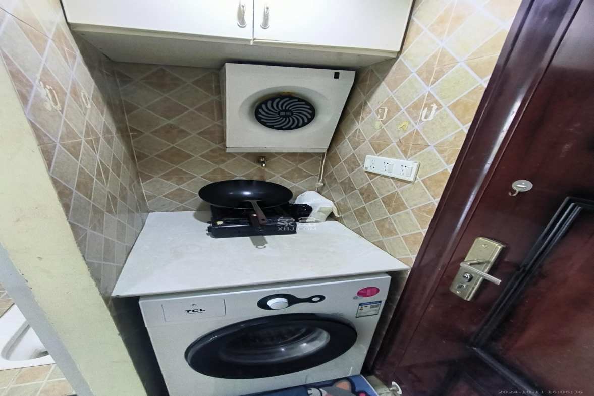 叠彩兰亭  1室1厅1卫    1100.0元/月室内图