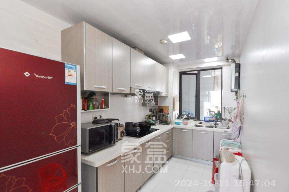 达美D6区  4室2厅2卫    3400.0元/月 达美D6区  4室2厅2卫    3400.0元/月室内图