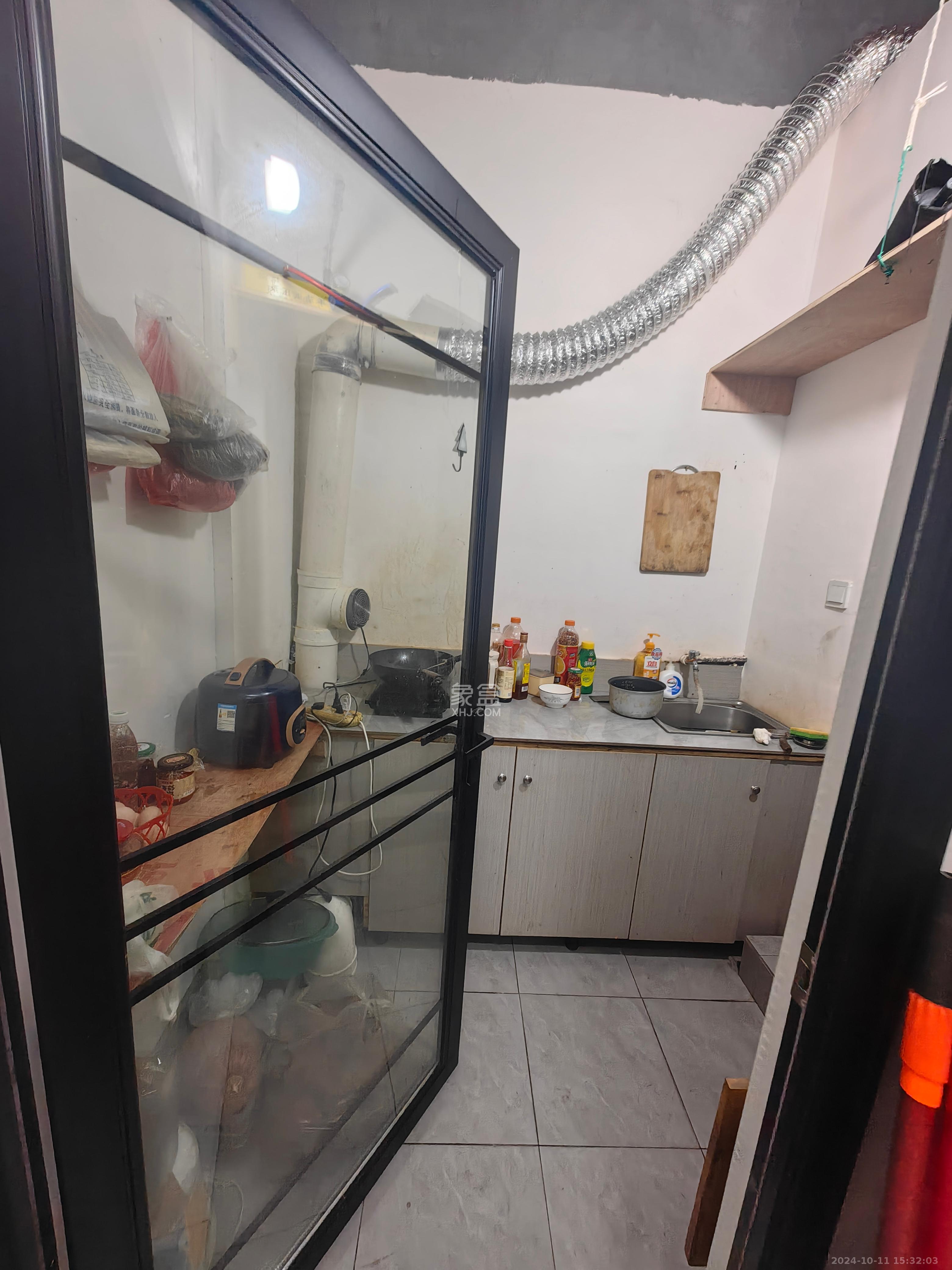 保利恒伟时光印象   48.99㎡      5800.0元/月室内图