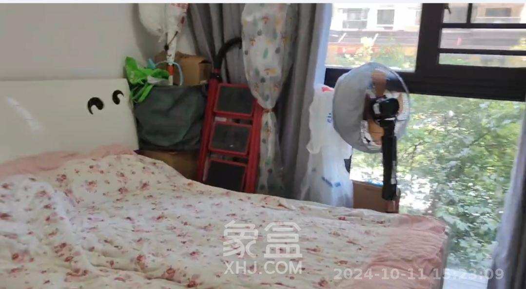 南益名士豪庭  3室2厅2卫   3200.00元/月室内图