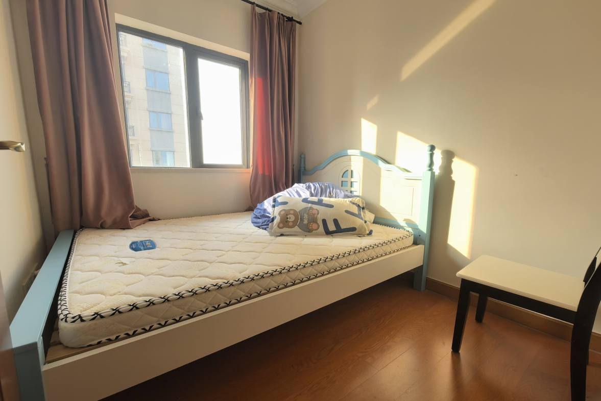 恒大华府 4室2厅2卫 2500.0元/月 恒大华府 4室2厅2卫 2500.0元/月室内图