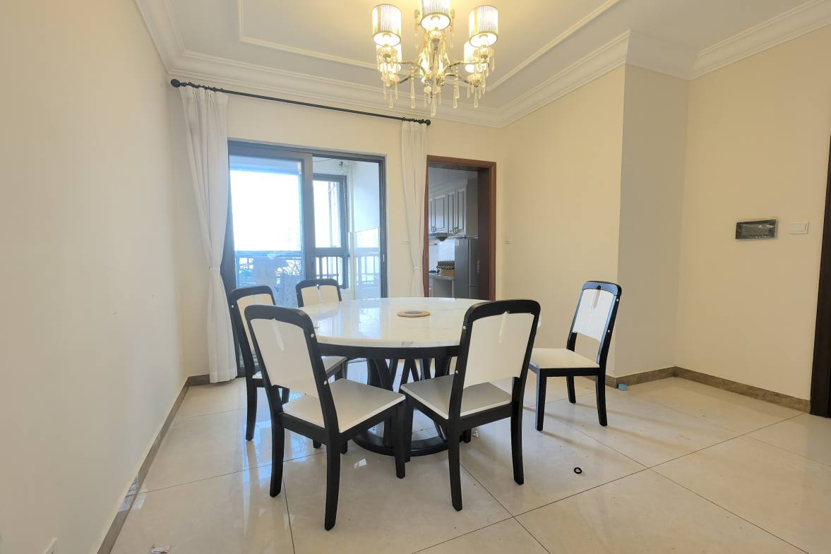 恒大华府 4室2厅2卫 2500.0元/月 恒大华府 4室2厅2卫 2500.0元/月室内图