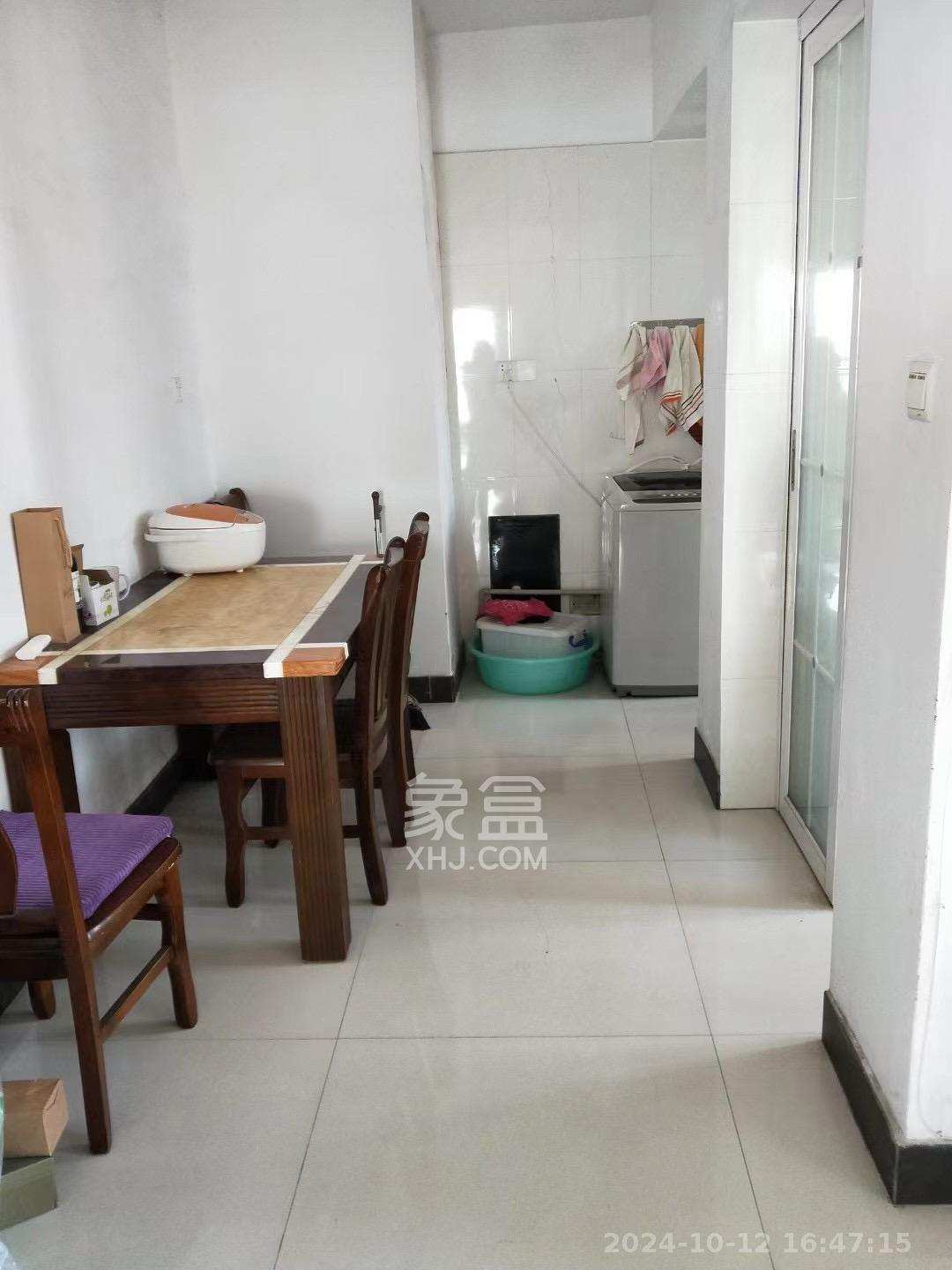 星典时代  3室1厅1卫   2300.00元/月室内图