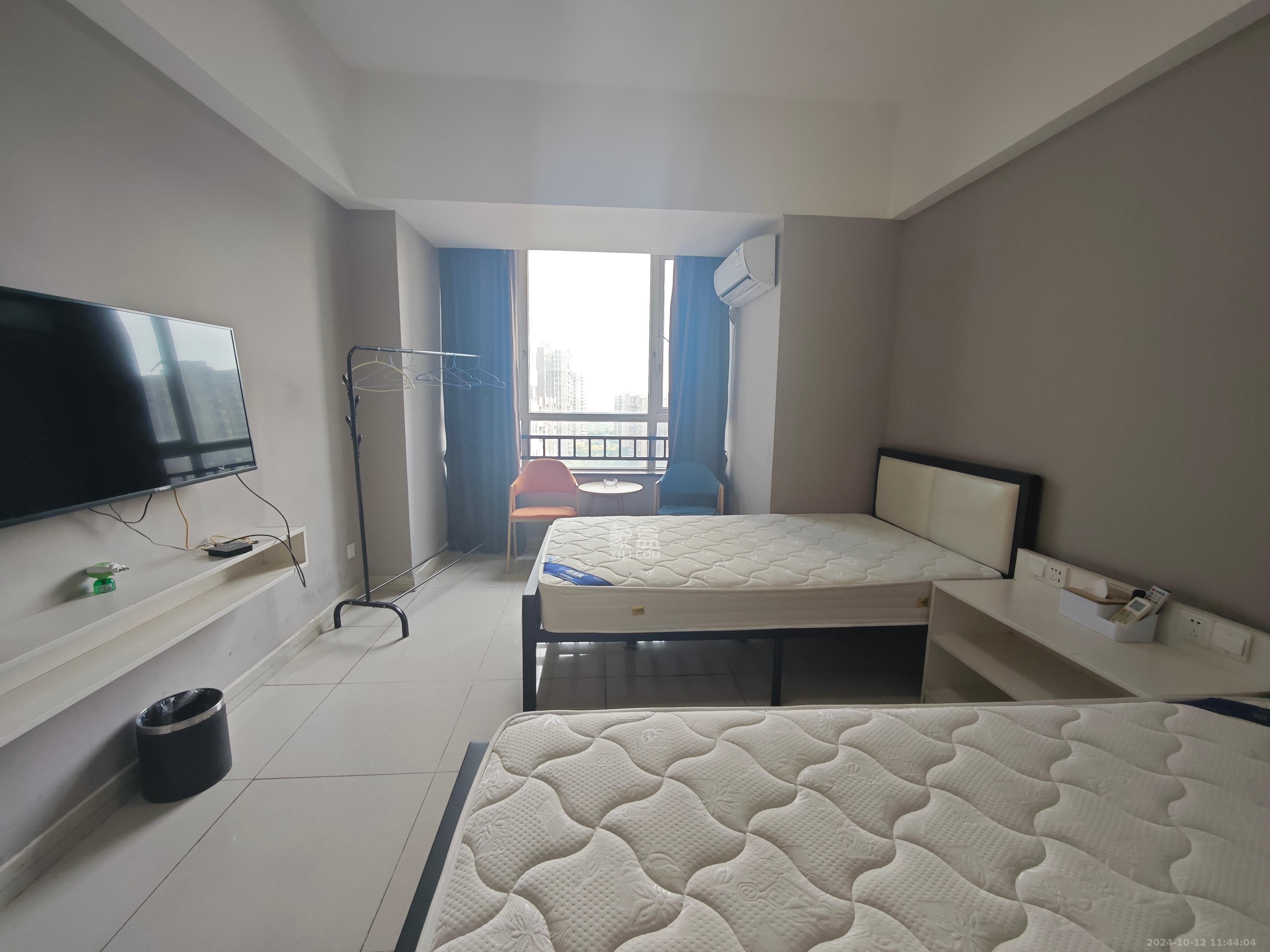 绿地之窗   31.64㎡      1200.0元/月