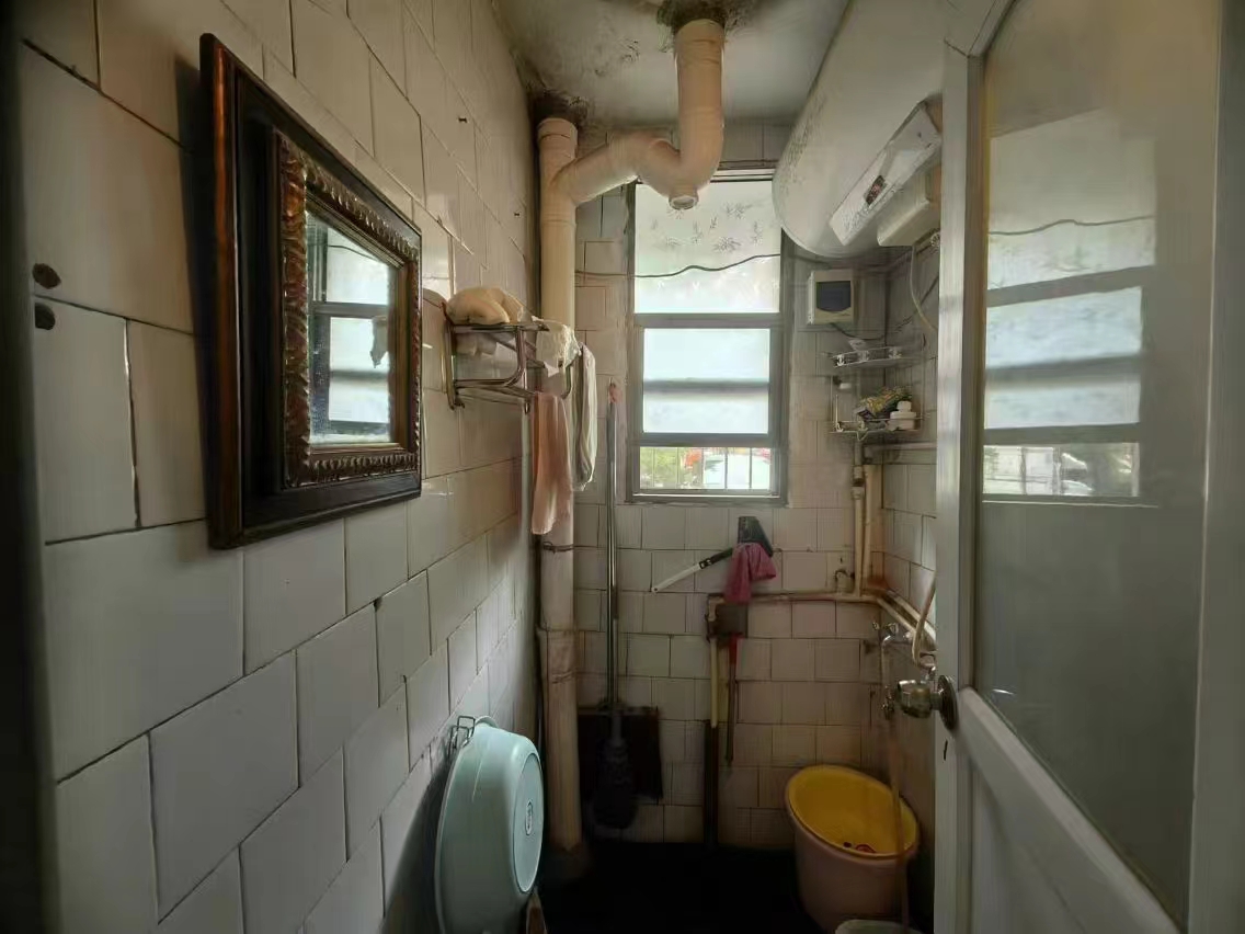 长青居民生活小区  1室0厅0卫    17.8万