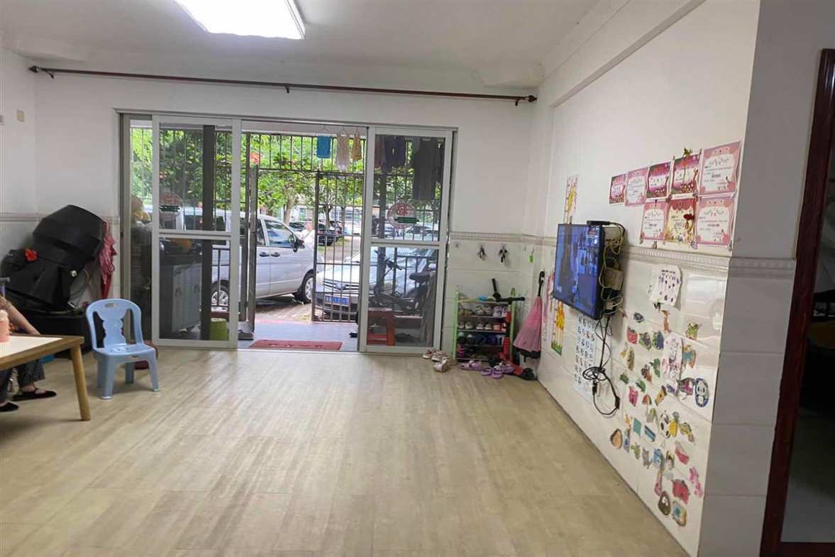 翔龙小区  4室2厅2卫   146.00万室内图