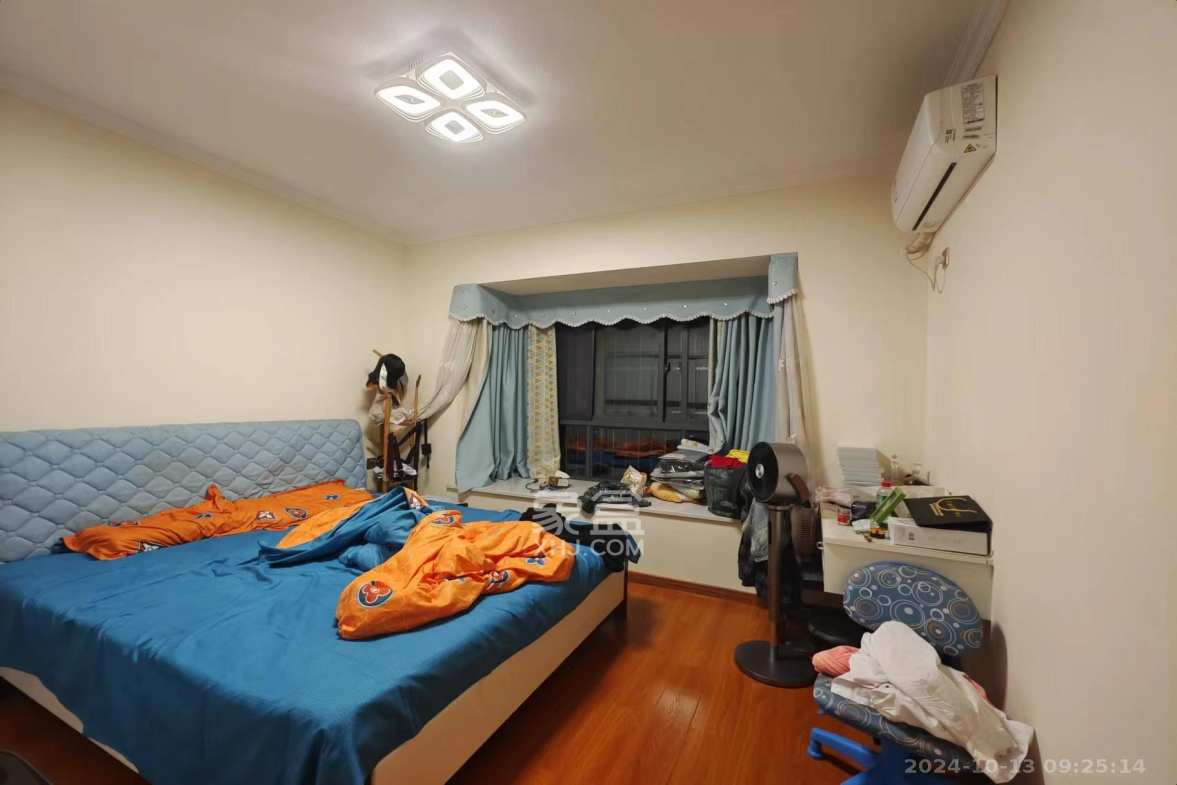 凤凰城  4室2厅2卫   76.80万室内图