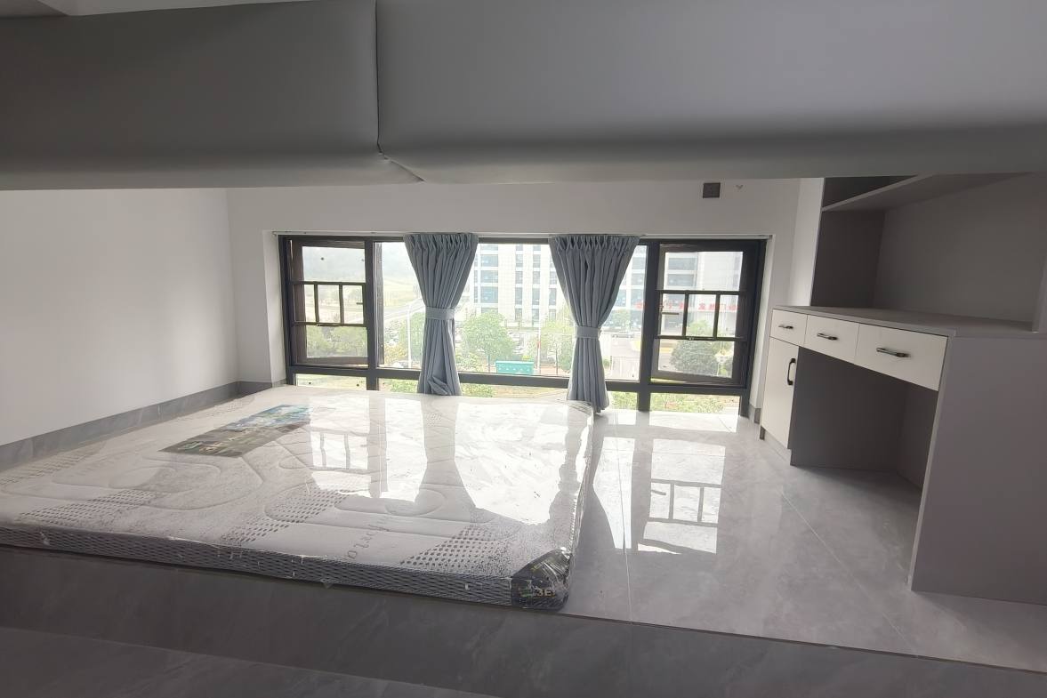 中甸.龙雲台 2室1厅1卫 1580.0元/月 中甸.龙雲台 2室1厅1卫 1580.0元/月室内图