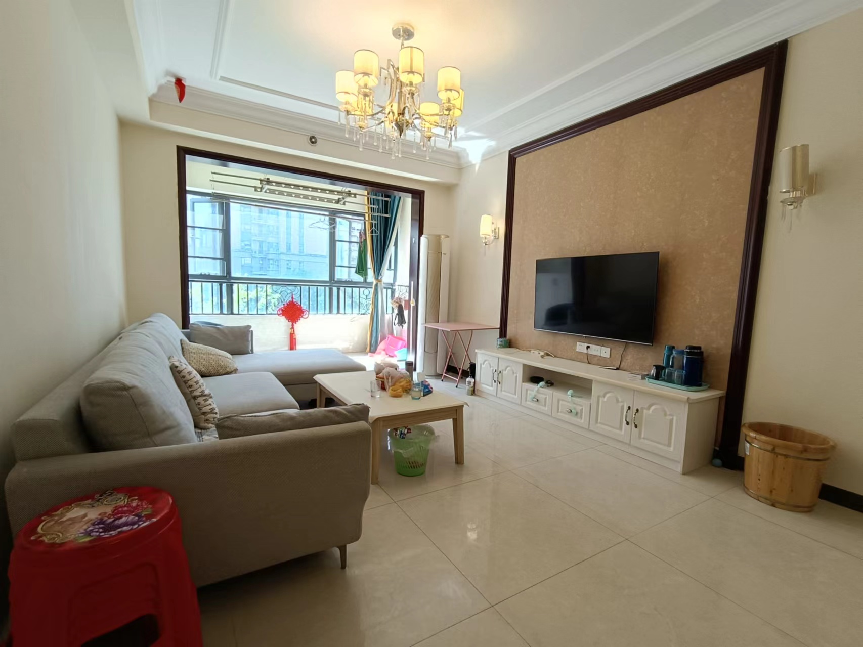 恒大华府  3室2厅2卫    76.8万