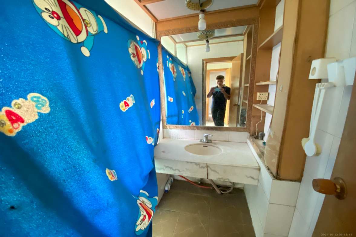 石油小区 3室2厅2卫 2400.0元/月 石油小区 3室2厅2卫 2400.0元/月室内图