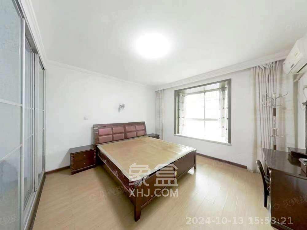 富湘园  3室2厅1卫   2700.00元/月室内图