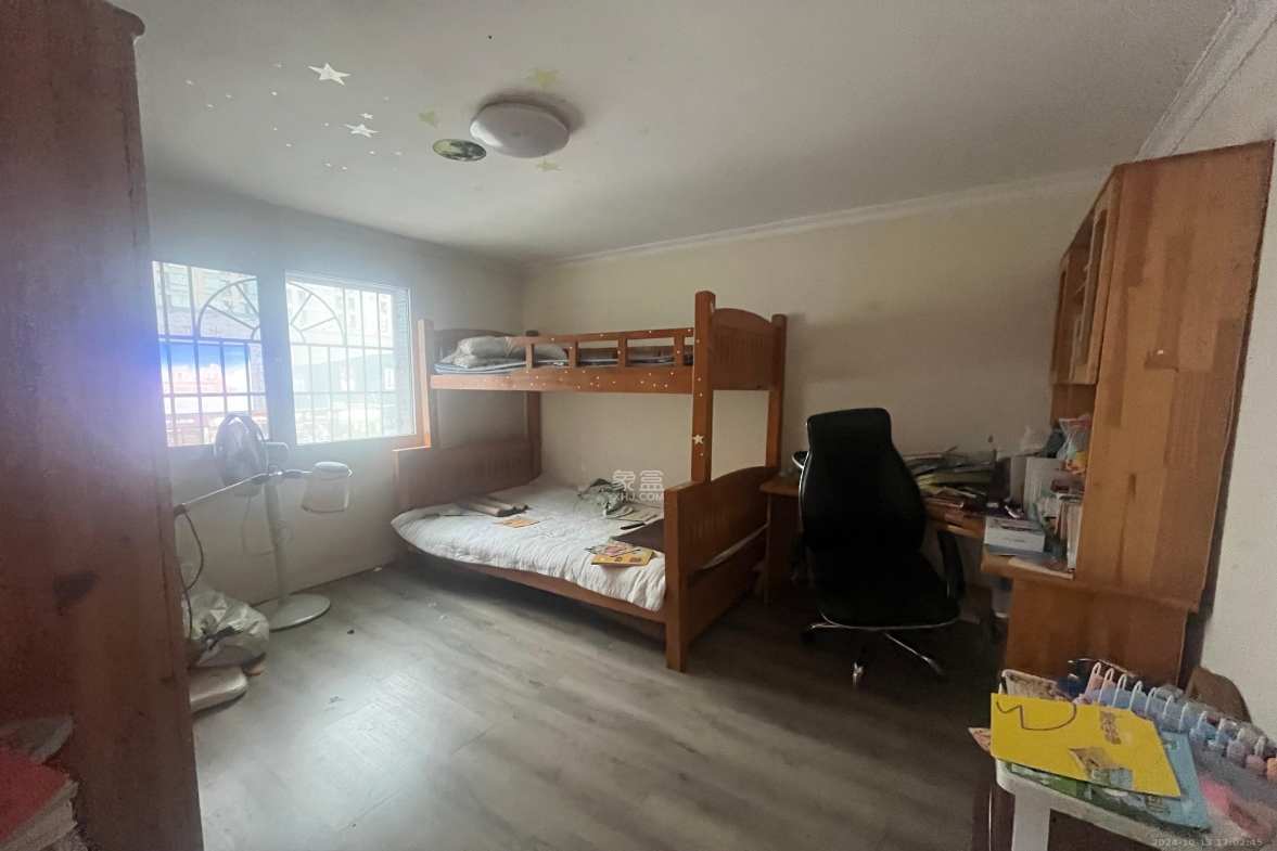 民基大厦 2室1厅1卫 2200.0元/月 民基大厦 2室1厅1卫 2200.0元/月室内图