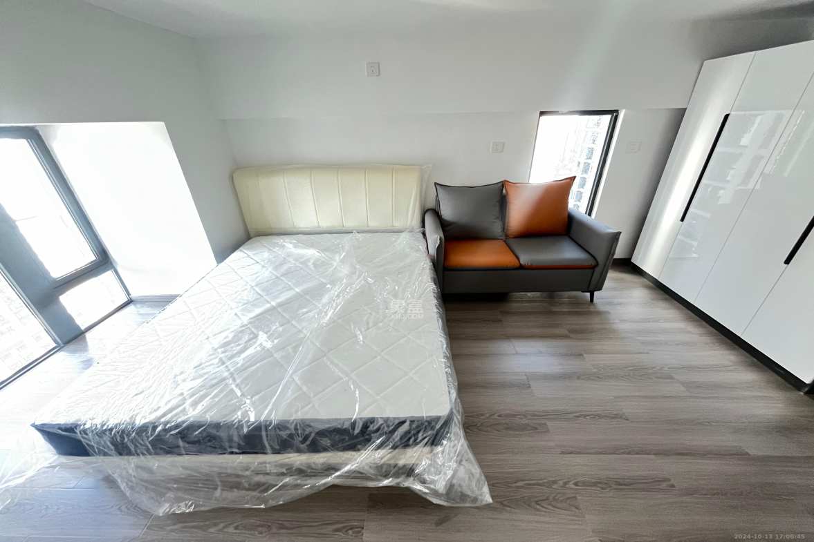 中海阅溪府  1室1厅1卫   1300.00元/月室内图