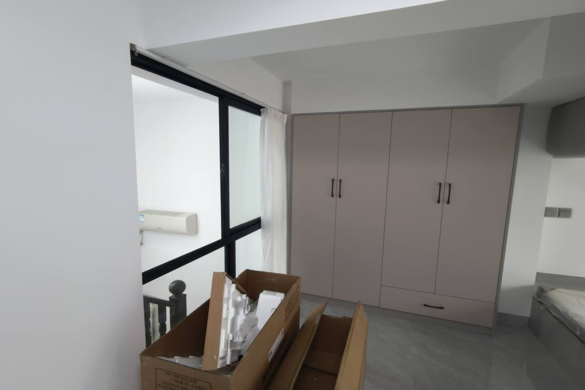 中甸.龙雲台 2室1厅1卫 1580.0元/月 中甸.龙雲台 2室1厅1卫 1580.0元/月室内图