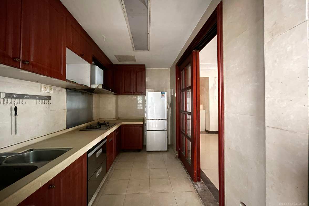 恒大名都  3室2厅2卫    2000.0元/月室内图