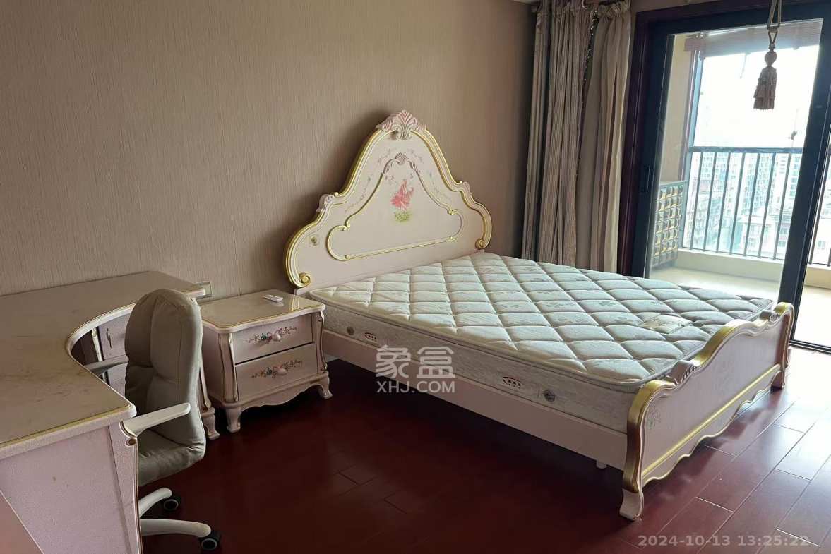东塘瑞府  2室1厅1卫   3500.00元/月室内图