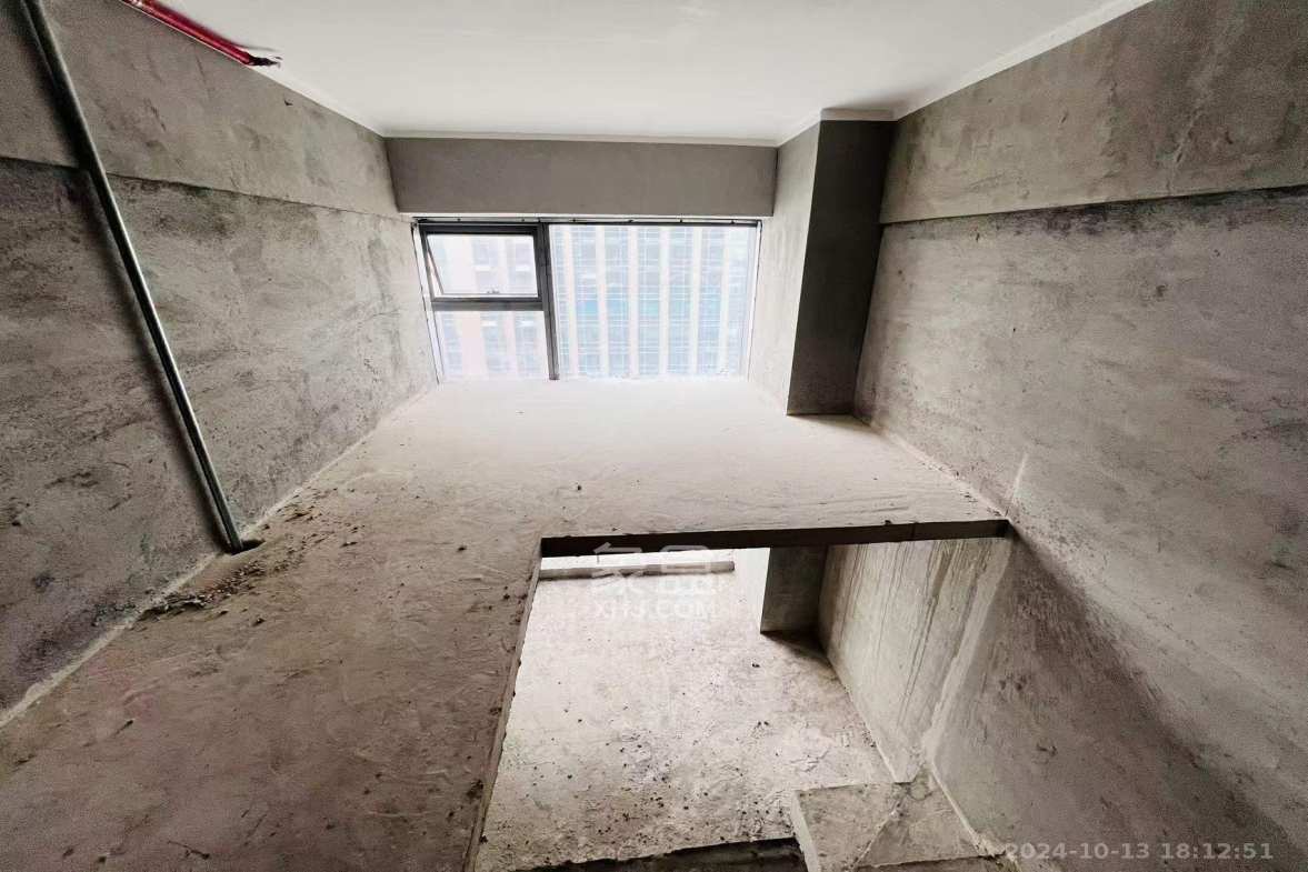 卓越中寰  1室1厅1卫    2000.0元/月室内图