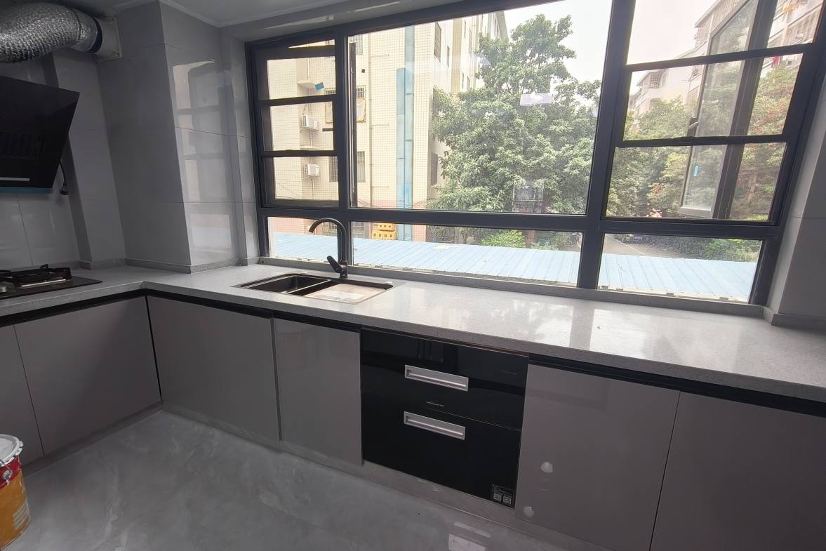 中甸.龙雲台 2室1厅1卫 1580.0元/月 中甸.龙雲台 2室1厅1卫 1580.0元/月室内图