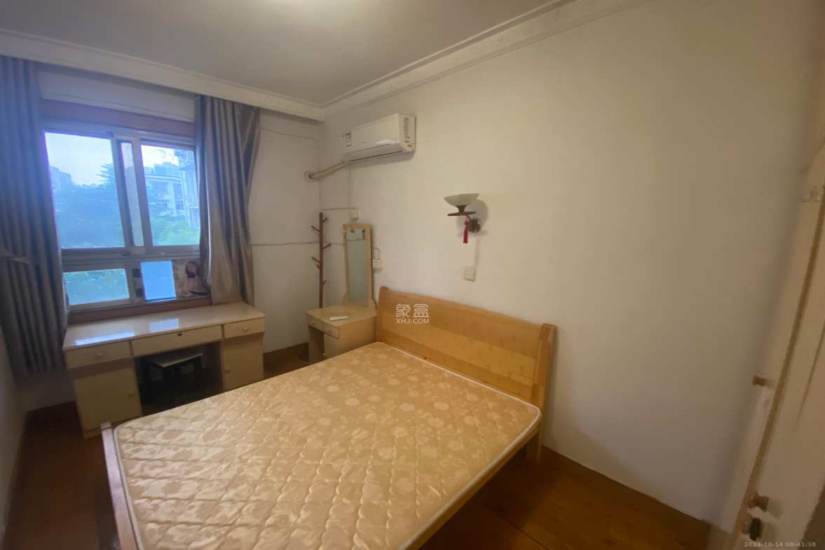 省政府机关梓园住宅区 3室1厅1卫 2400.0元/月 省政府机关梓园住宅区 3室1厅1卫 2400.0元/月室内图