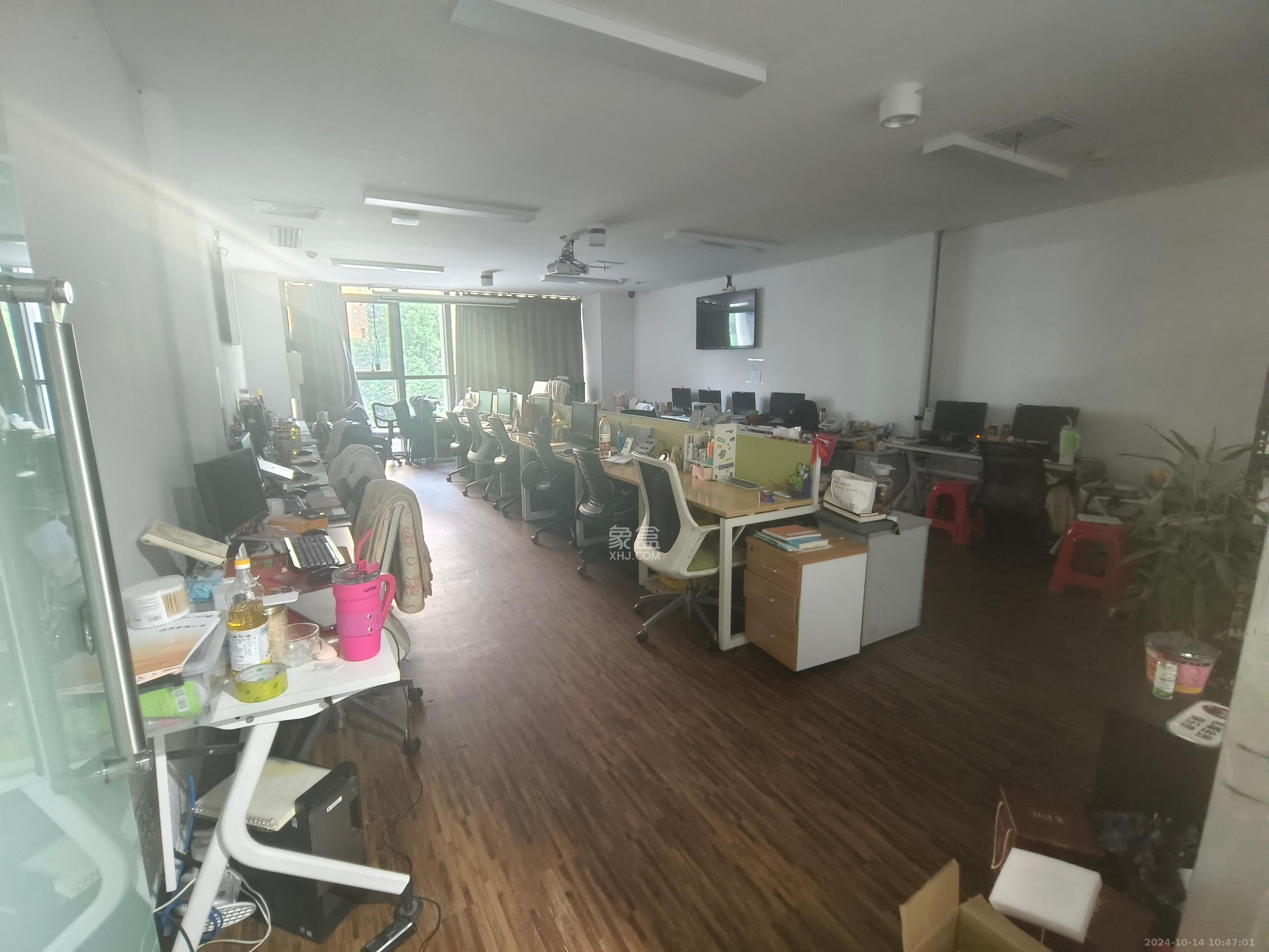 长大卧琥   1100.0㎡      66000.0元/月室内图