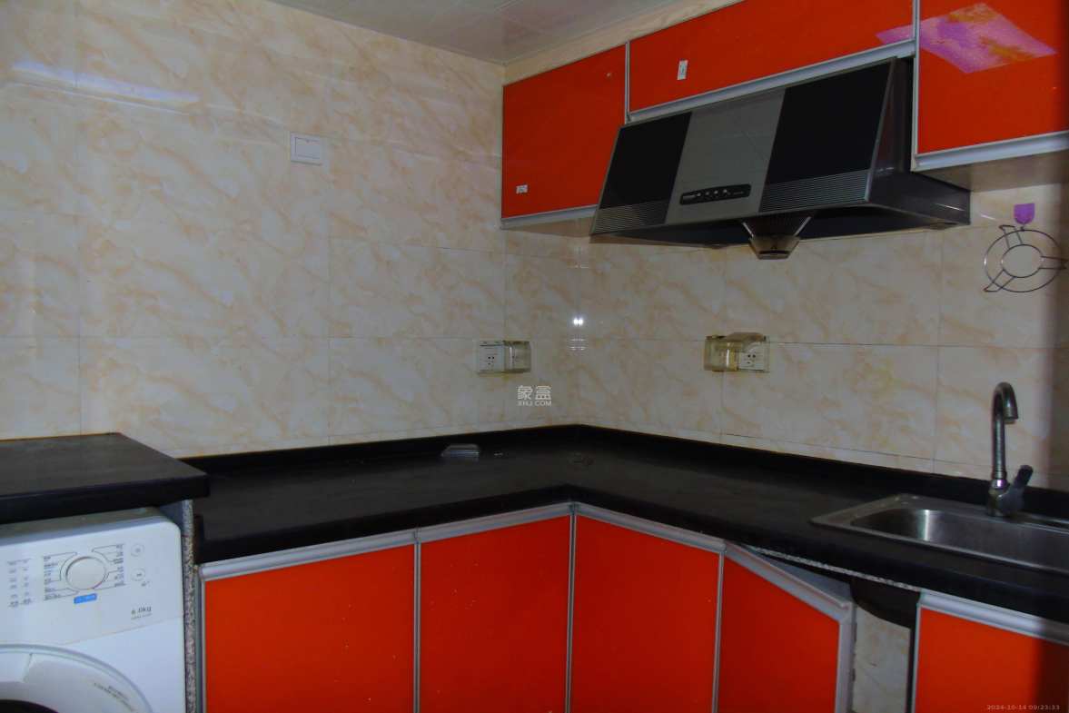 三重星都心  1室1厅1卫    1600.0元/月室内图