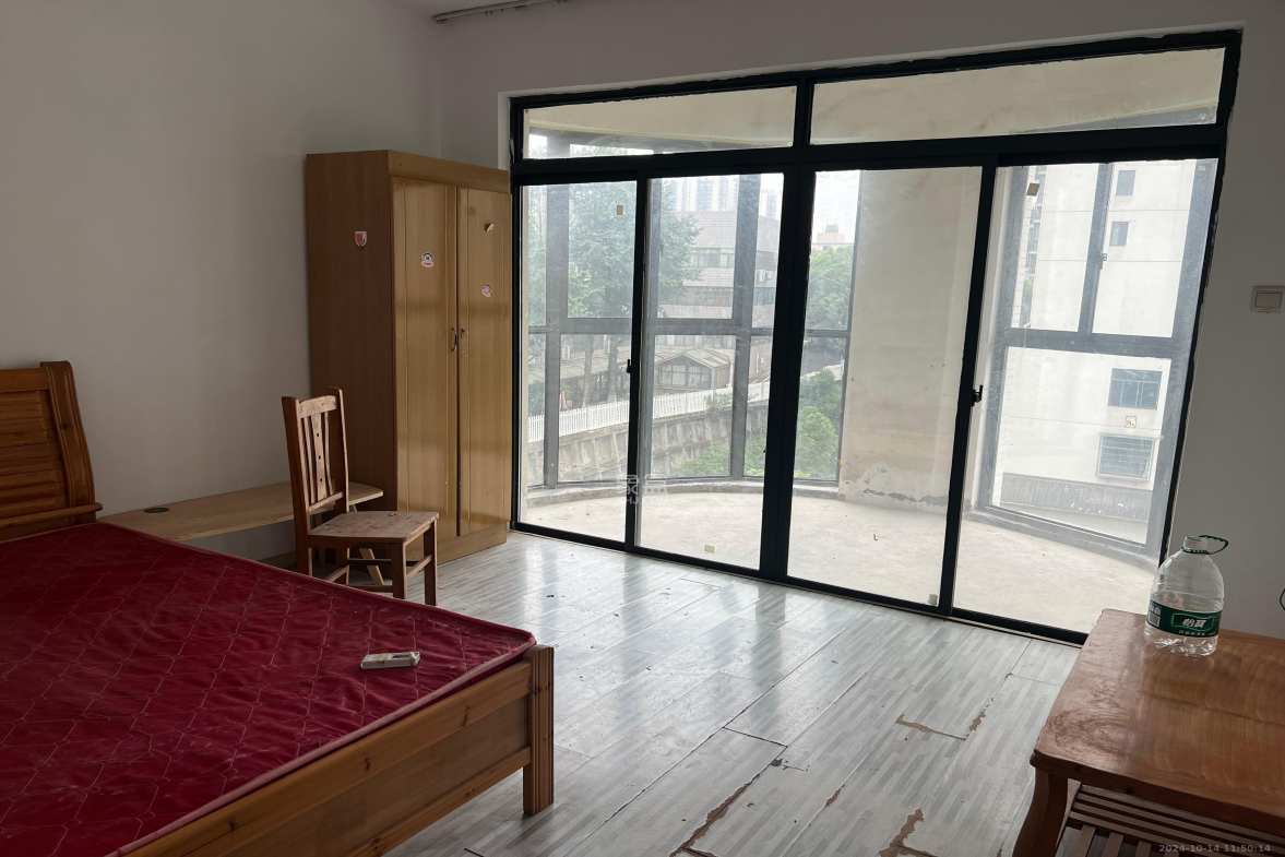 海林馨香雅苑  2室2厅1卫    1800.0元/月 海林馨香雅苑  2室2厅1卫    1800.0元/月室内图