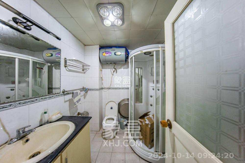 广宇园丁新村  3室2厅2卫   2500.00元/月室内图