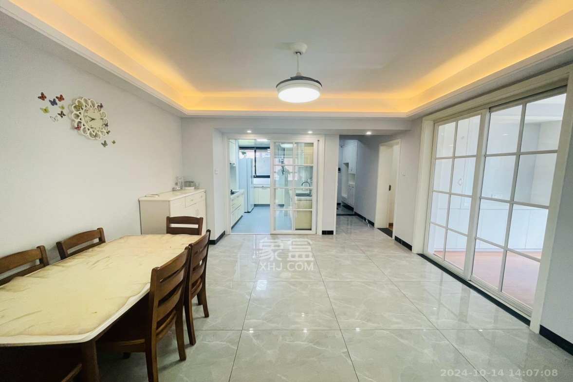 半山壹号 3室2厅2卫 3400.0元/月 半山壹号 3室2厅2卫 3400.0元/月室内图