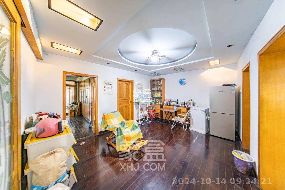 广宇园丁新村  3室2厅2卫   2500.00元/月室内图