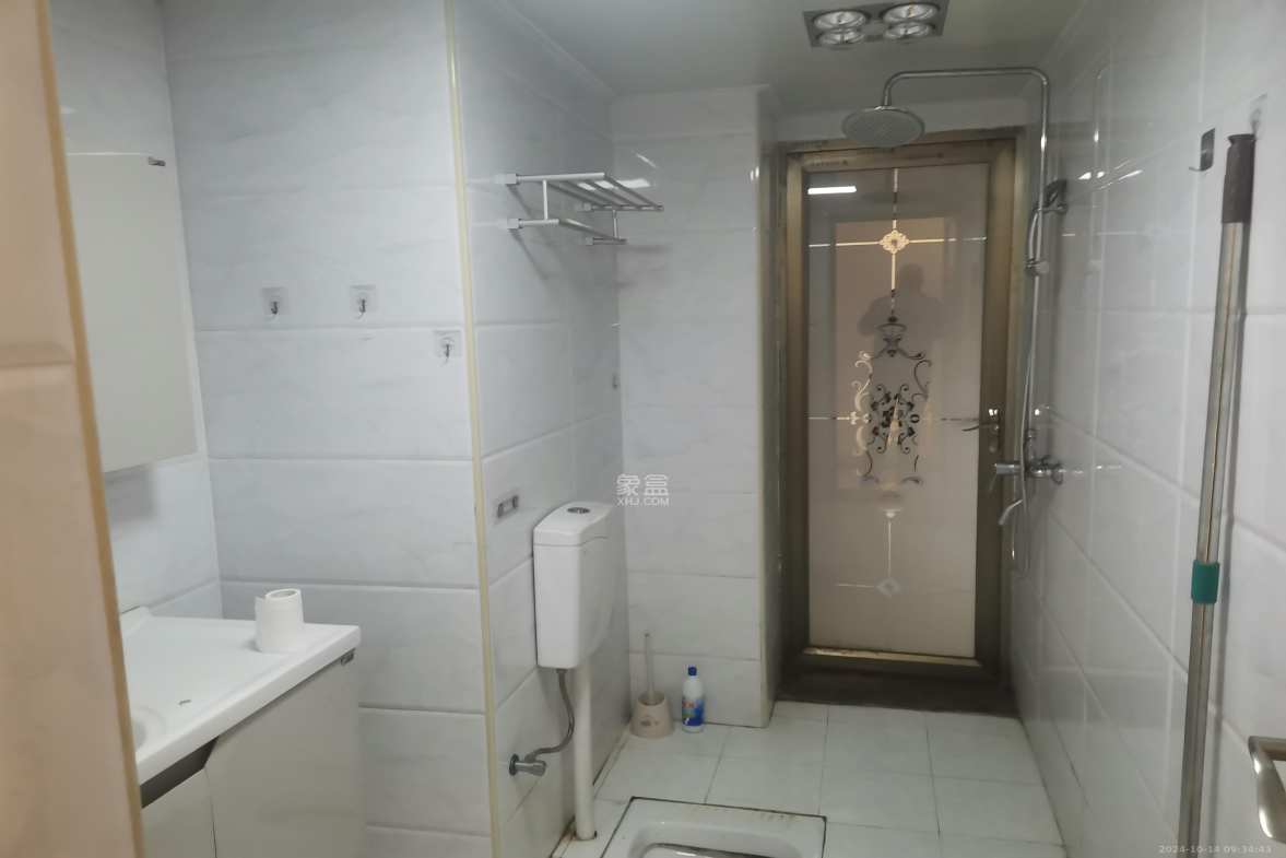 江河东澜湾  3室2厅1卫   2900.00元/月室内图