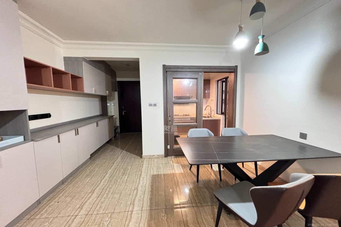 碧桂园培文府锦园  3室2厅2卫    1800.0元/月 碧桂园培文府锦园  3室2厅2卫    1800.0元/月室内图