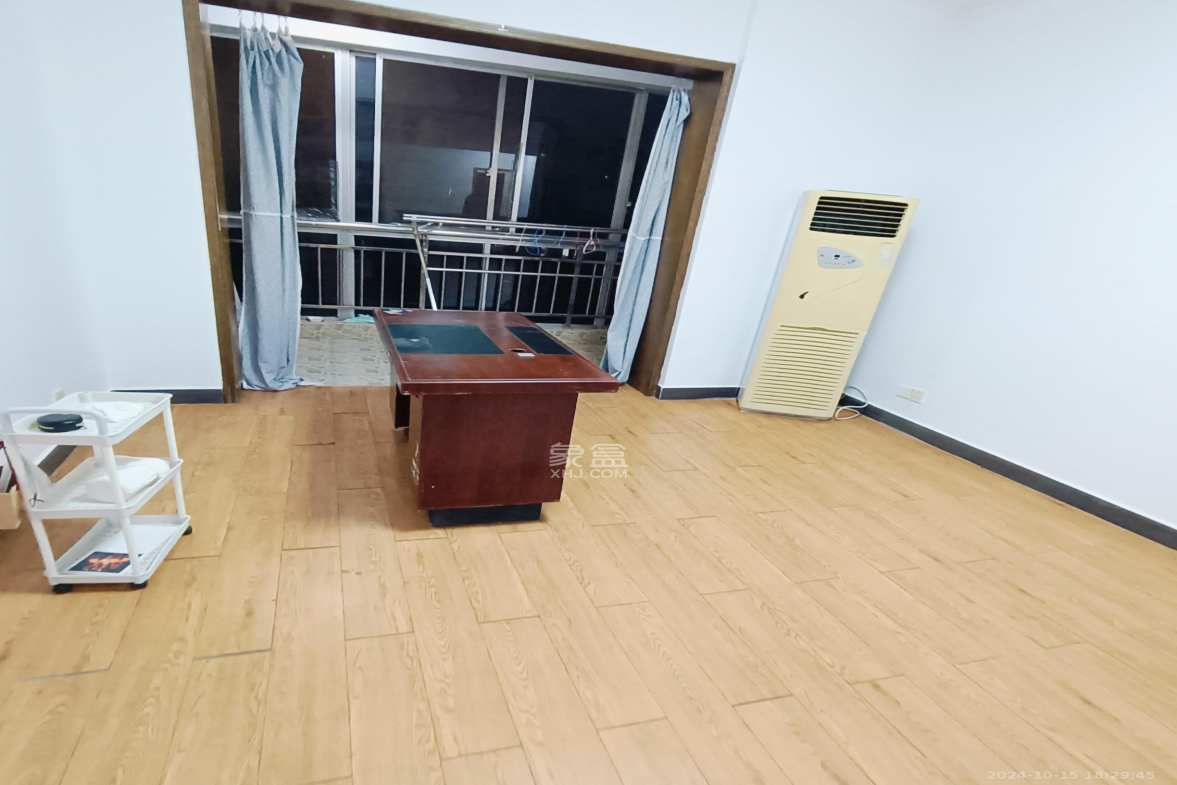 嘉盛奥美城  1室1厅1卫   2500.00元/月室内图