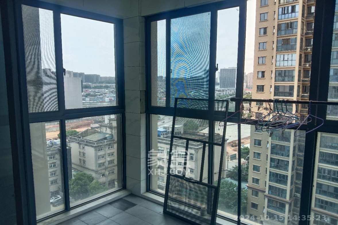 中南红领邦（红星嘉和苑）  3室2厅1卫   2100.00元/月室内图1