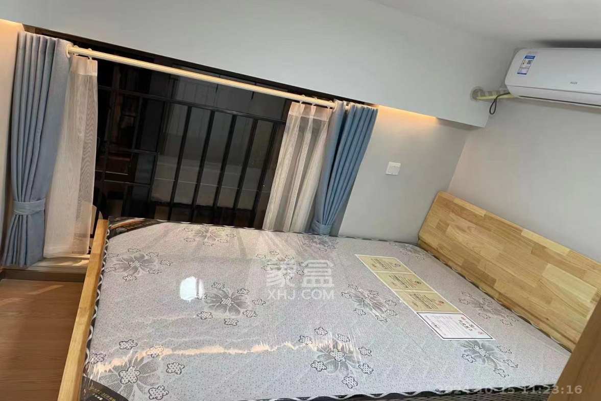 时代年华  2室2厅1卫   1500.00元/月室内图