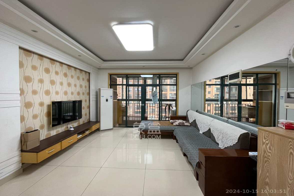 上林紫郡(锦顺和园) 3室2厅1卫 2600.0元/月 上林紫郡(锦顺和园) 3室2厅1卫 2600.0元/月室内图