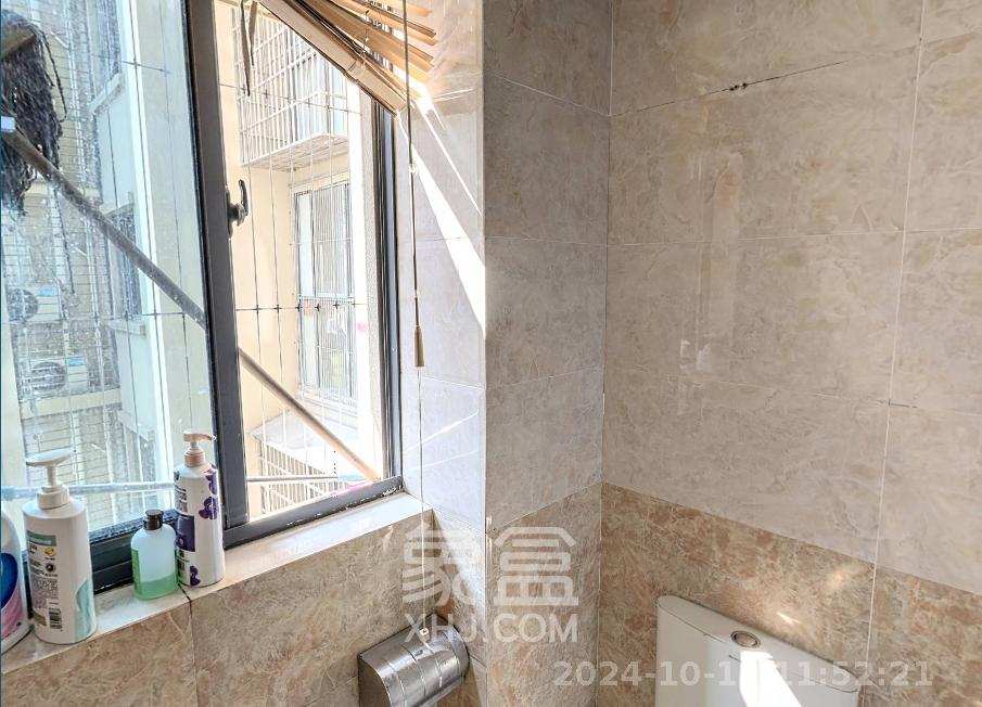 江河东澜湾  4室2厅1卫   3500.00元/月室内图