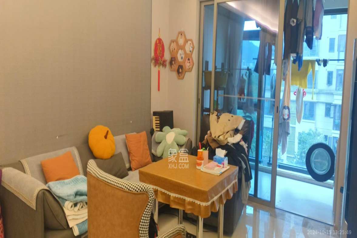 梅溪湖金茂湾  3室2厅2卫    3500.0元/月 梅溪湖金茂湾  3室2厅2卫    3500.0元/月室内图