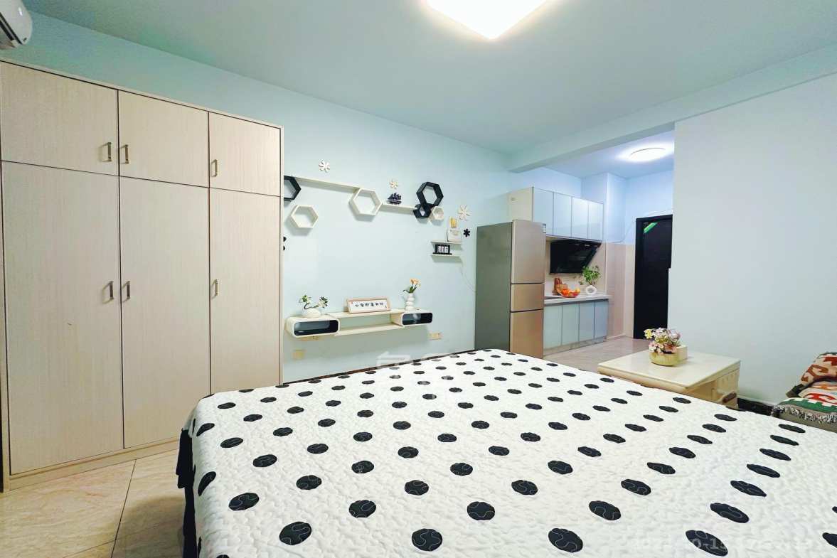 颐美会现代城  1室1厅1卫    1888.0元/月 颐美会现代城  1室1厅1卫    1888.0元/月室内图