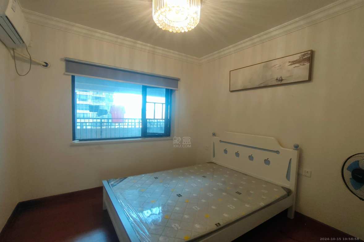 恒大华府  3室2厅1卫   2100.00元/月室内图