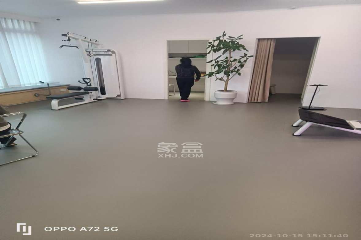 世茂铂曼  1室1厅1卫   13000.00元/月室内图