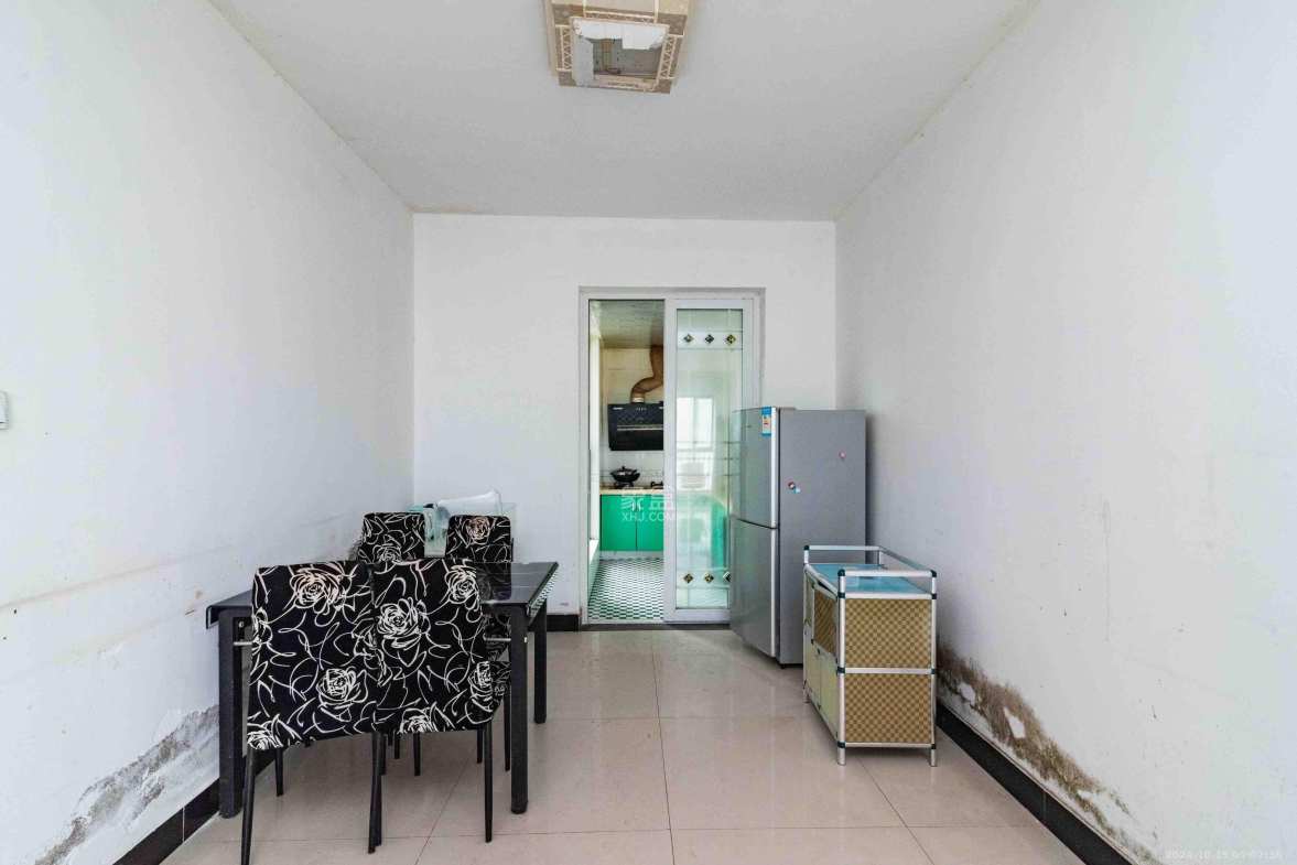 金土地第一湾 2室2厅1卫 2500.0元/月 金土地第一湾 2室2厅1卫 2500.0元/月室内图