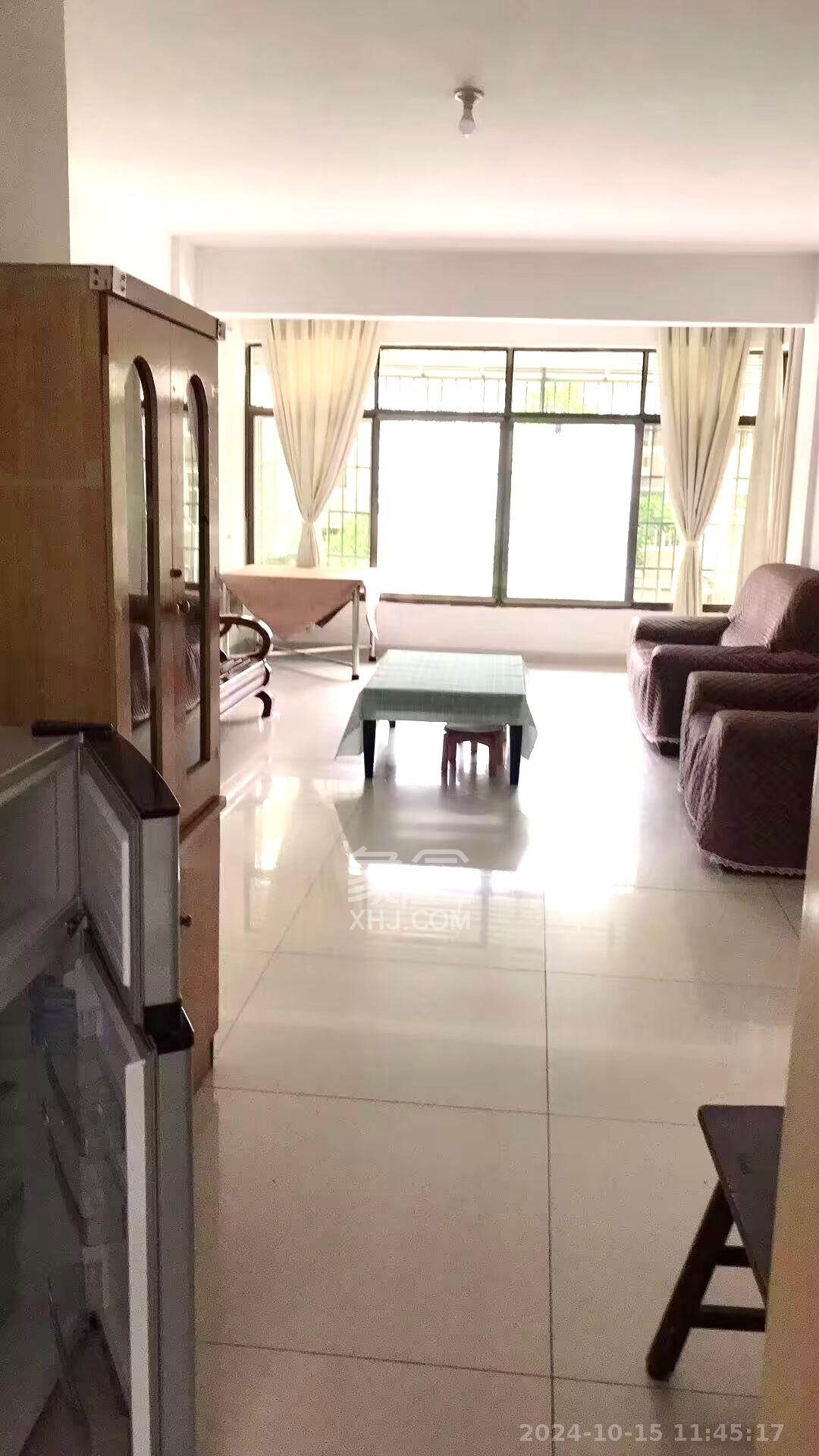 高岭小区  2室2厅1卫    2000.0元/月