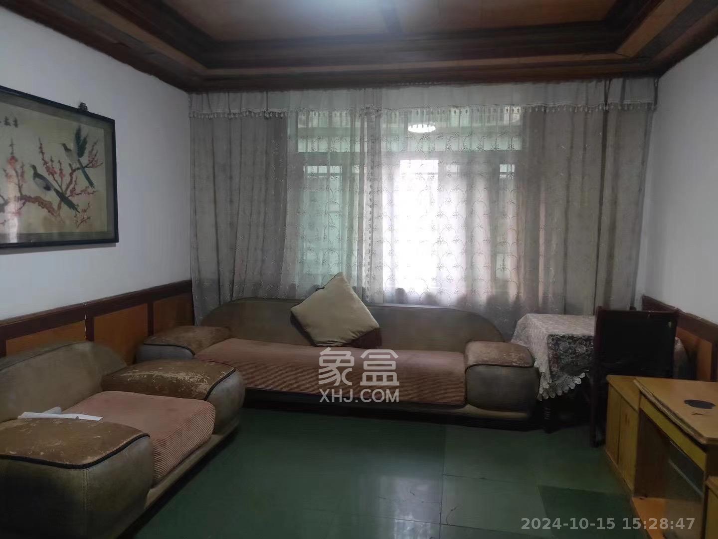 高桥高双湖商贸城  3室2厅1卫   1500.00元/月