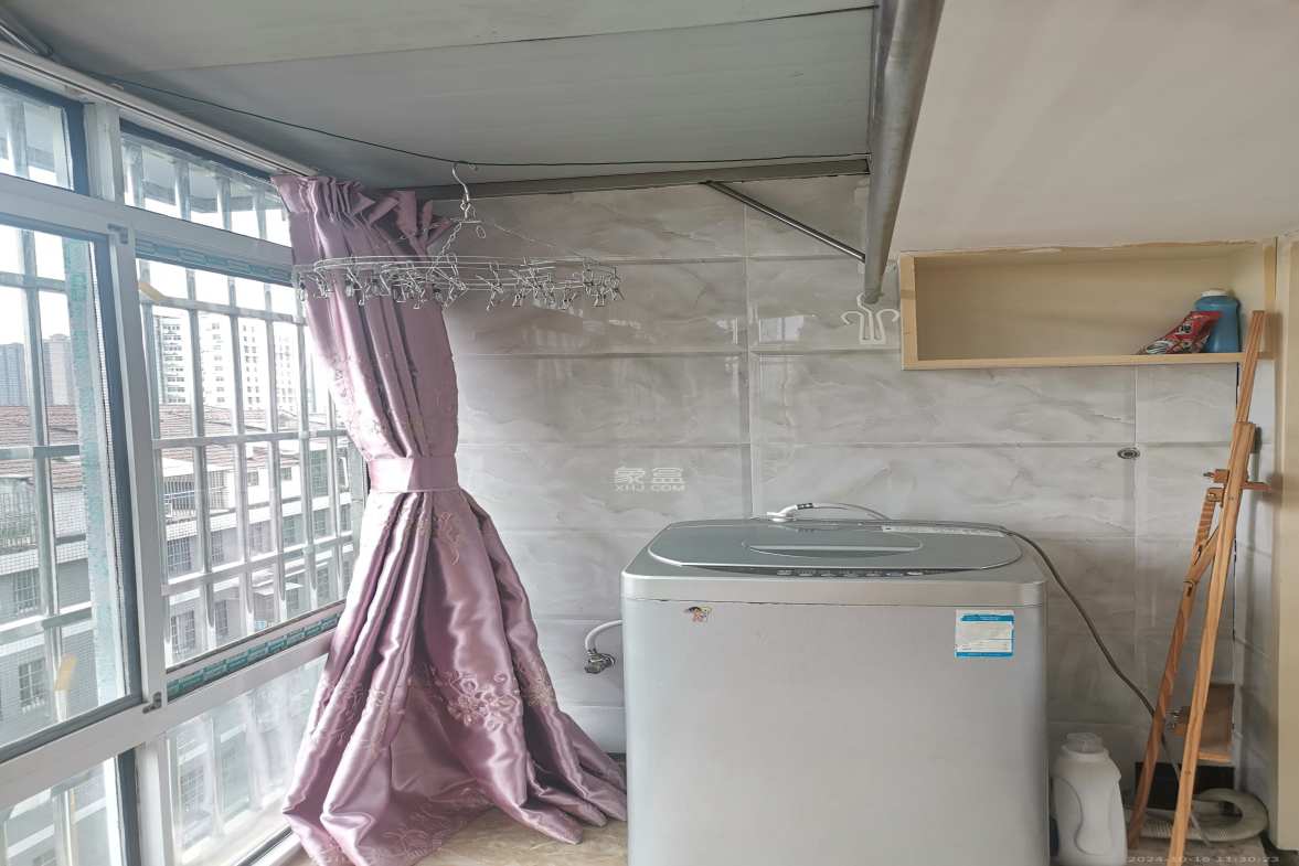 湘绣城  2室2厅1卫    1100.0元/月室内图