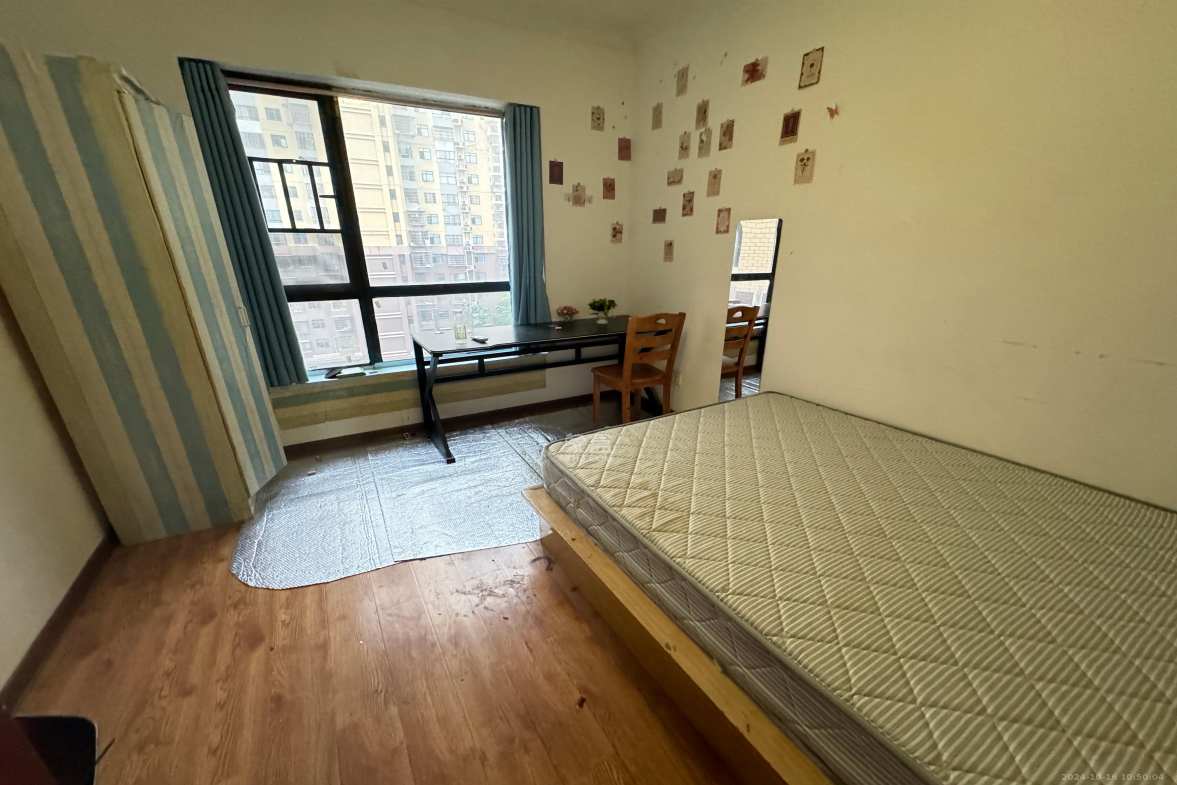 中国铁建国际城二期  3室2厅1卫    1600.0元/月室内图