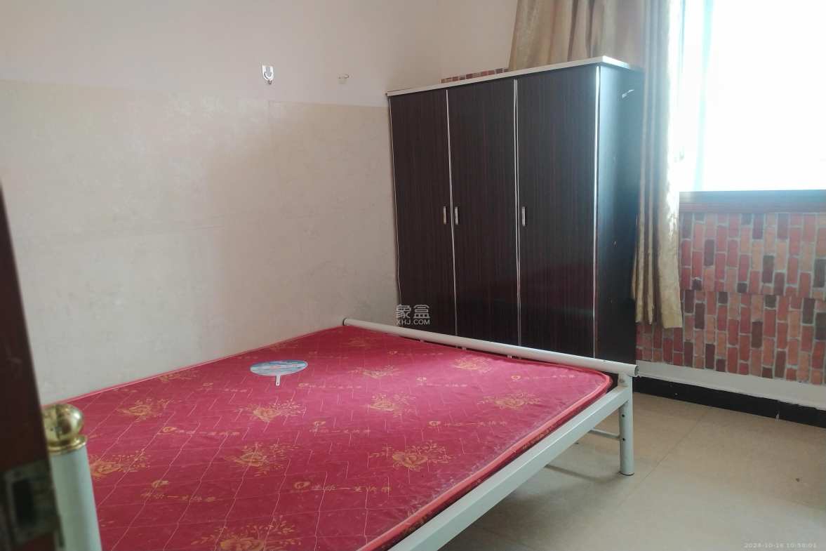 新塘垅小区(高桥物流园) 1室0厅1卫 1300.0元/月 新塘垅小区(高桥物流园) 1室0厅1卫 1300.0元/月室内图